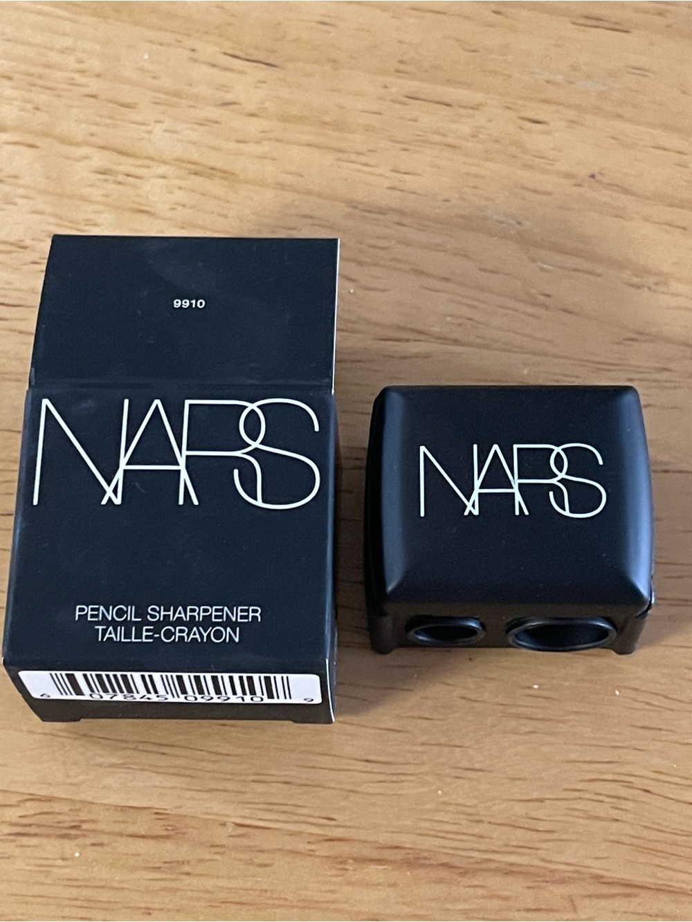 NARS Black Dual Pencil Sharpener - Matte Black